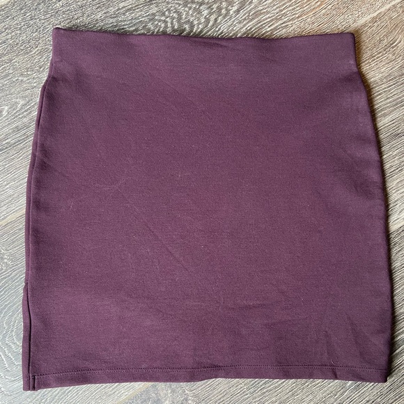 Aritzia Talula Primrose Skirt - Picture 2 of 3